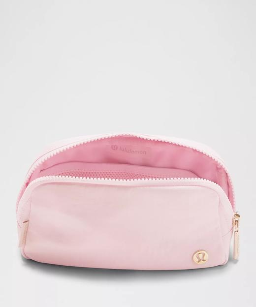 樱花粉特价！lululemon最火小腰包胸包1L 商品图4