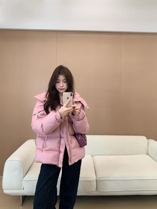 【体验无断层】Moncler Maya 70 (Vezere哑光雾面升级版） 粉色少女心穿搭 爱上了干枯玫瑰粉 雾霾哑光粉高级又显白 maya属于不挑人的经典款 冬天谁穿这件谁好看哈哈哈哈 商品图0