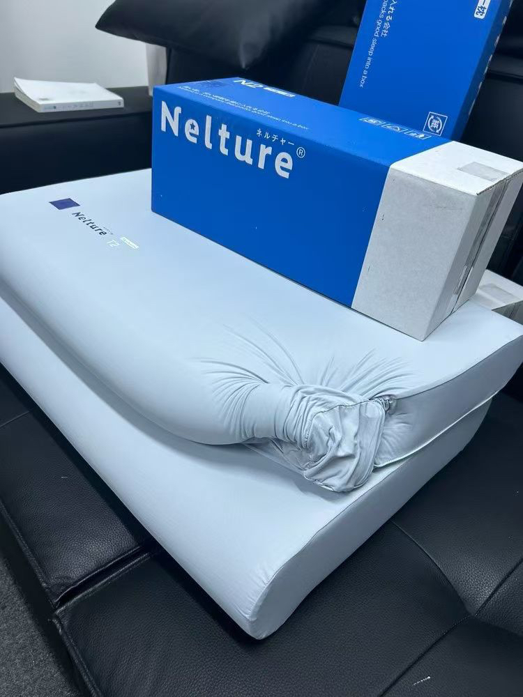 出口日本原单蓝盒子舒适好枕
经常蹲好睡枕头的宝子看过来！
三个厚度，适合不同人群。
代购300➕