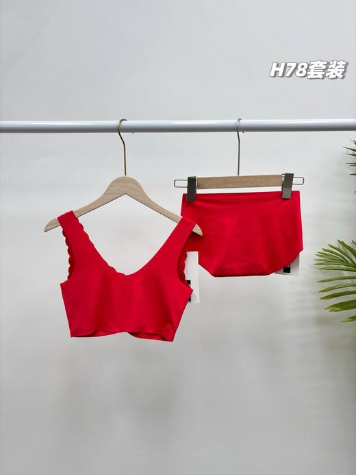 一套包含文胸+内裤，lulu2026开年新款新年红泡泡蕾丝无痕内衣内裤套装 商品图1