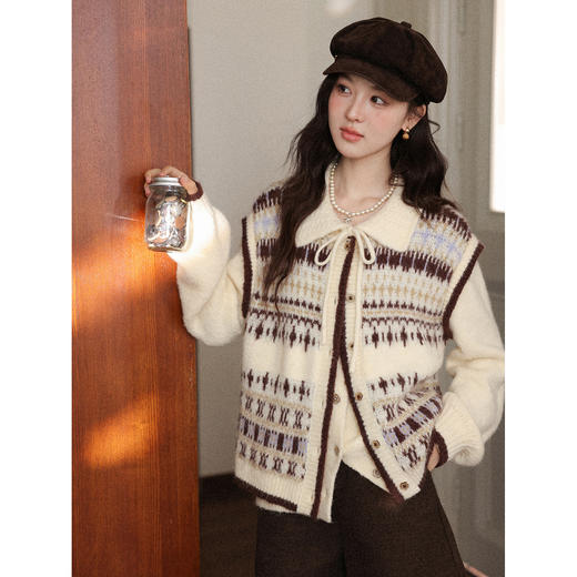 鹿向南「雾漫菱格」费尔岛假两件杏色毛衣针织衫女秋冬慵懒风上衣 商品图0