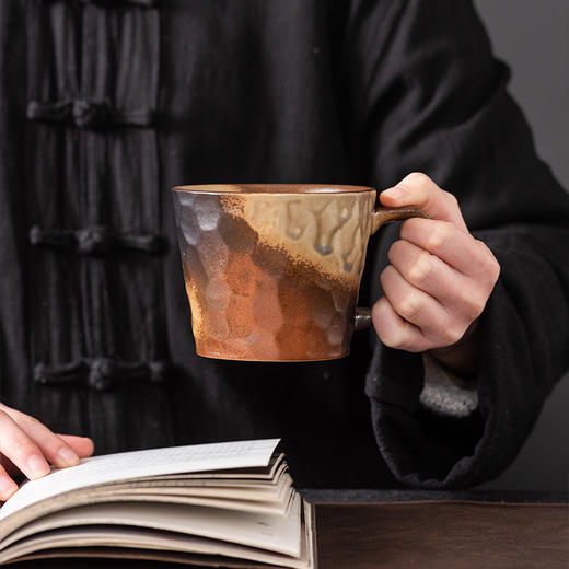 【小众设计❗️简约大气】日式陶瓷杯宅寂风杯子窑变水杯轻奢高级感粗陶马克杯高颜值咖啡杯。jb 商品图2
