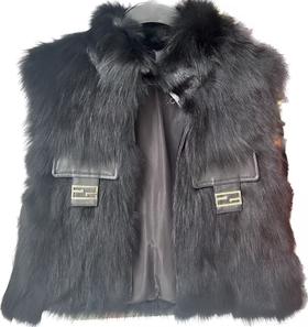 SZ6PH69_漆黑色_马甲_冬季_立领无袖短款大口袋_高级女装_BERNIEELEN 伯妮斯茵