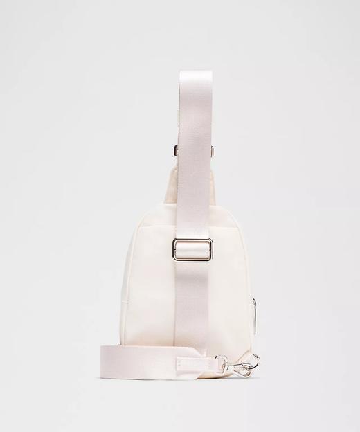 新年好折！lululemon  Everywhere 小号斜挎包 2L 商品图2