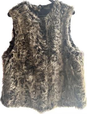 伯妮斯茵 | 轻奢保暖 100% 羊毛卷毛马甲 立领无袖设计 蓬松柔软 秋冬外搭款 SZ6PH67 卡其色