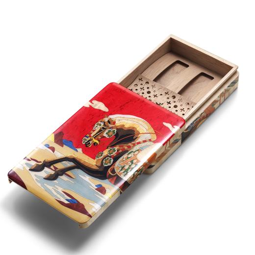 镶嵌“千里马”主题雪茄便携保湿盒 商品图4