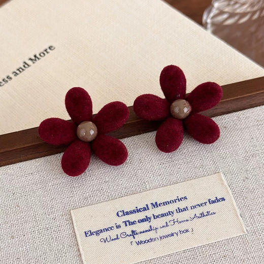 复古俏皮植绒花瓣银针耳环-纪念日百货门店同款168444991 商品图3