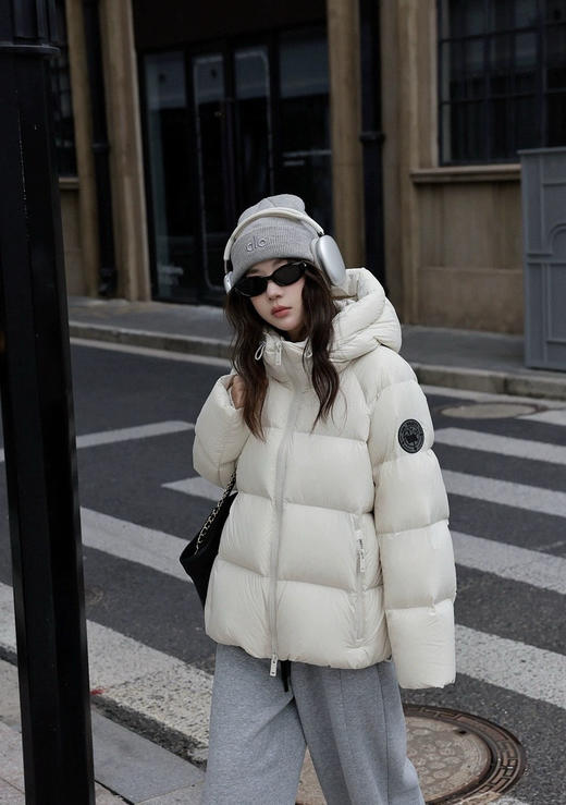 贝家黑标安心绒新国标泡芙羽绒服 商品图10