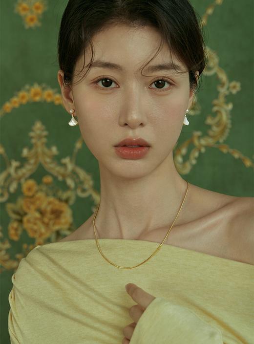 Oflye潮流饰品  淡水珍珠法式简约精致扇形贝壳银针耳钉新款耳环女秋冬甜美珍珠耳饰 商品图2