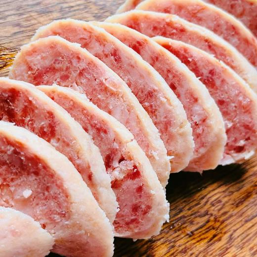 【土猪肉火腿肠】专治孩子不爱吃饭， 一根又一根停不下来， 用黑土猪肉梅花肉制作， 健康原生态，黑土猪前腿梅花肉做的！ 能看到肉的健康土猪肉火腿肠 为了一根健康火腿肠杠到底🤓 商品图4