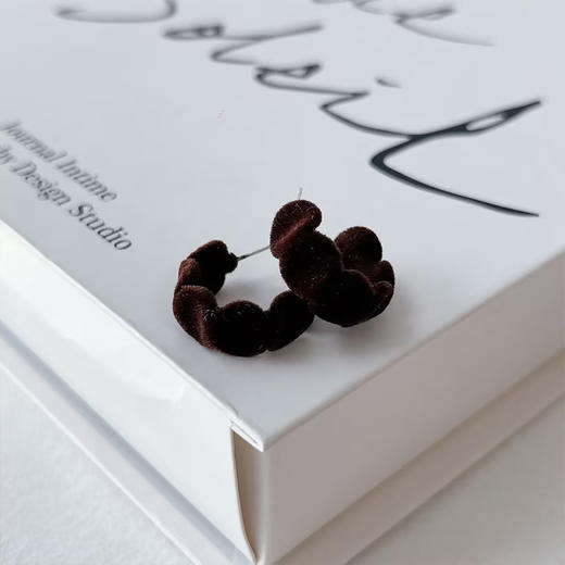 秋冬温暖感植绒银针耳环-纪念日百货门店同款168198102 商品图1