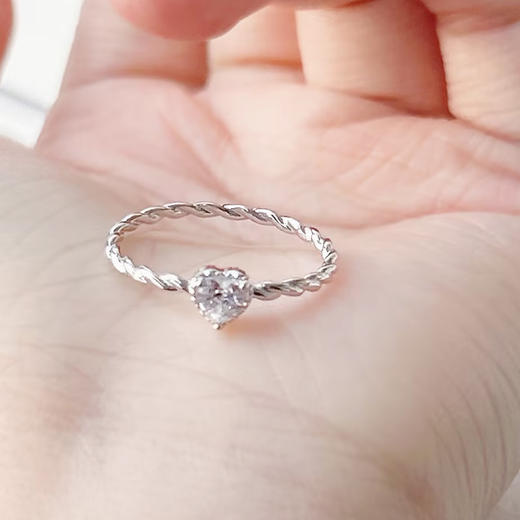 轻奢高级感爱心戒指-纪念日百货门店同款163496311 商品图2