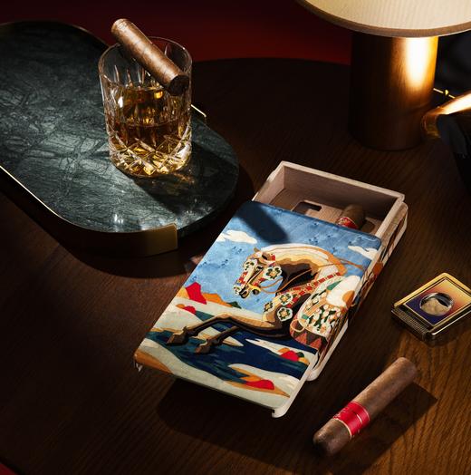 镶嵌“千里马”主题雪茄便携保湿盒 商品图13