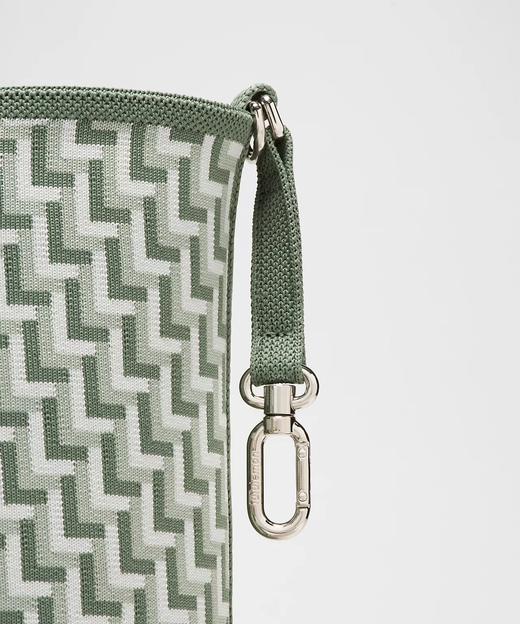 狗牙平替谁懂！lululemon经典老花托特包18L 原价1700+年末好折￥1050直邮到手 商品图6