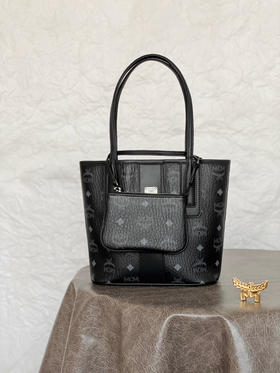 秋冬特惠💰780 原单MCM 原厂皮 迷你𝐌𝐢𝐧𝐢双面购物袋托特包MWPDALRO1CO001 经典黑色