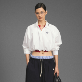 GOODBAI新款刺绣logo翻领短款收腰长袖衬衫女