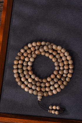 年底捡漏！！这串达拉干沉香，再犹豫就没了。