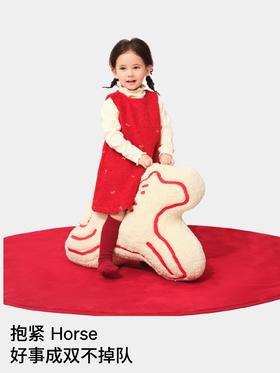 躺岛马年抱枕玩偶靠枕毛绒公仔2026年本命年生日新春新年生肖礼物