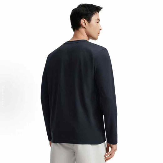 原单正品迪桑特综训男士加绒针织衫|专注训练，无拘伸展
尺码：M L XL XXL XXXL
原价790 商品图4