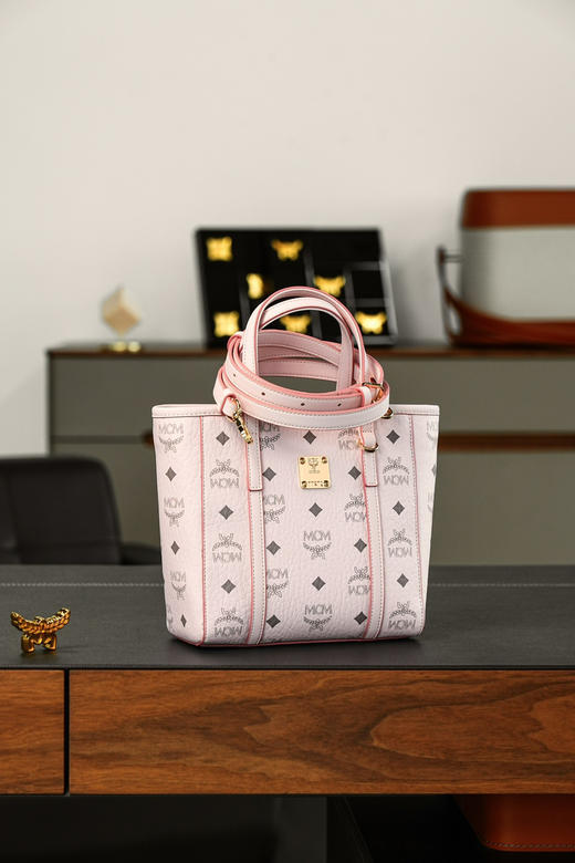秋冬特惠💰760 原单MCM 原厂皮 经典菜篮子购物袋MWPAATN04QH001 轻雾粉色 商品图3