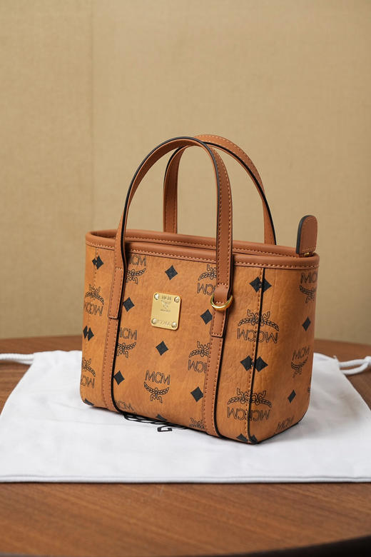 秋冬特惠💰760 原单MCM 原厂皮 新款菜篮子MWPFSMT03CO001 经典干邑色 商品图8