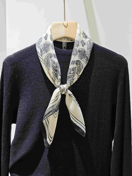 58B671印花方巾 商品图5