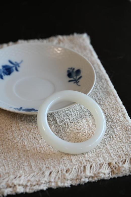 美人· 和田白玉手镯56【 嘉石709】 商品图2