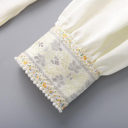 「高货wl」全新升级【铂金会员257/天猫339/差价82】(04024)洛诗琳新中式国风长袖衬衫2025秋冬刺绣袖口提花打底上衣 商品图3