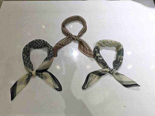 58B671印花方巾 商品图2