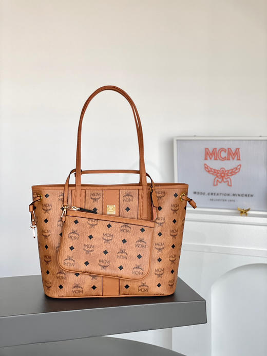 秋冬特惠💰850 原单MCM 原厂皮 小号双面购物袋子母包MWPPDSLR04CO001 经典干邑色 商品图0