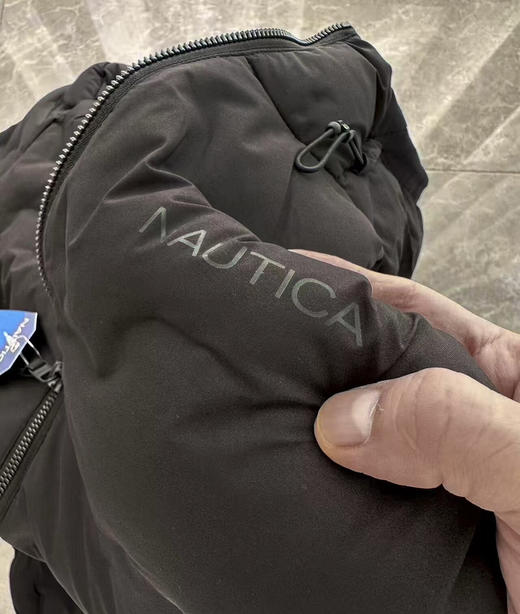 全新正品美单诺帝卡25年新款里外全热熔压胶男士运动户外防水连帽棉服
这个做了相当牛叉的里外全热熔压胶分仓锁棉
尺码S-XL 商品图3