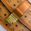 秋冬特惠💰800 原单MCM 原厂皮 中号斜挎肩带翻盖包L088 经典干邑色 这款Tracy肩背包 商品缩略图3