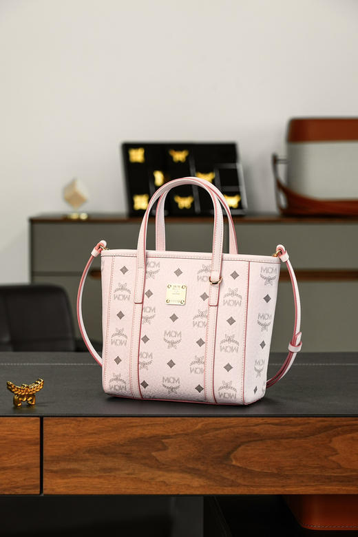 秋冬特惠💰760 原单MCM 原厂皮 经典菜篮子购物袋MWPAATN04QH001 轻雾粉色 商品图8