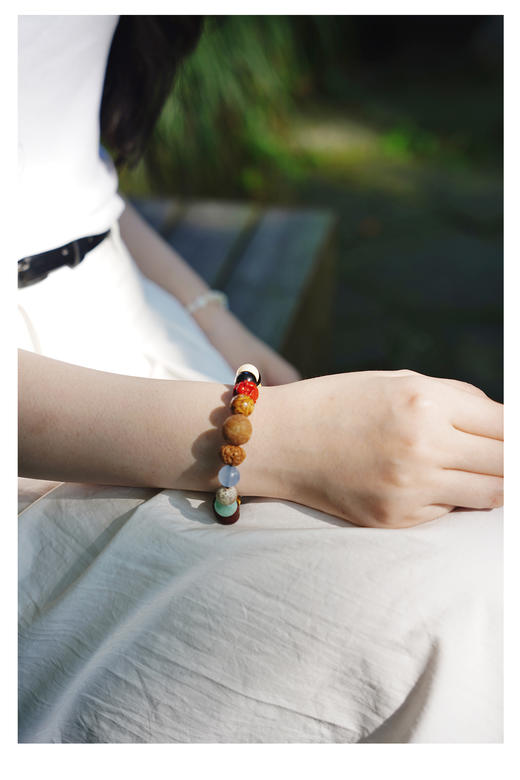 【灵隐景区直发 马年祈福十八籽 别针 福袋合集】马年灵隐祈福十八籽系列手串车挂别针香囊合集 商品图1