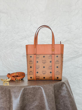 秋冬特惠💰730 原单MCM 原厂皮 迷你𝐦𝐢𝐧𝐢新款拼皮菜篮子MWPDSTA01CO001 经典干邑色 这款迷你Aren拉链购物袋