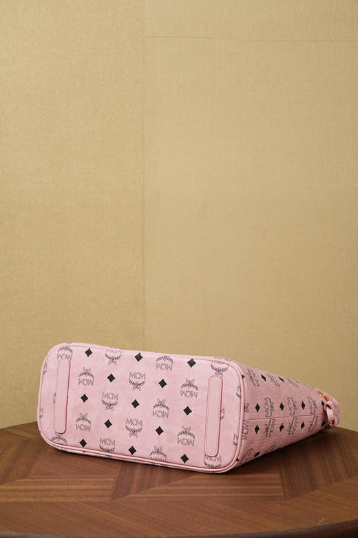 秋冬特惠💰850 原厂MCM 原厂皮 桃花粉小号 双面购物袋子母包MWPFSLR07PZ 升级新桃花粉色 这款小号购物袋 商品图7