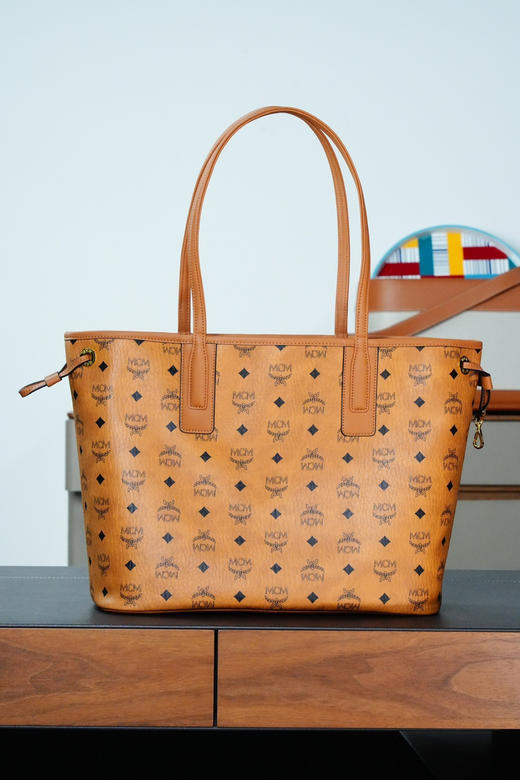 秋冬特惠💰900 原单MCM 原厂皮 干邑色中号 双面购物袋子母包MWPCSVI01CO001 干邑色 商品图8