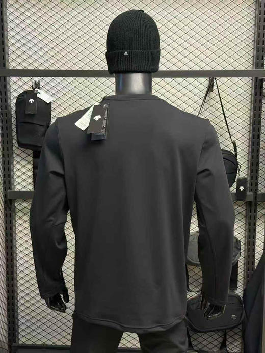 原单正品迪桑特综训男士加绒针织衫|专注训练，无拘伸展
尺码：M L XL XXL XXXL
原价790 商品图1