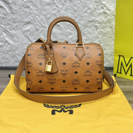 秋冬特惠💰800 原单MCM 原厂皮 新款干邑色Mini迷你波士顿包H083 干邑色老花满印 这款小号Ella波士顿包 商品图1