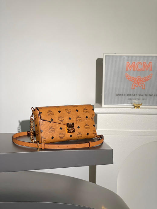 秋冬特惠💰760 原单MCM 原厂皮 新版中号信封包MMRAAME03CO001 皮肩带链条 全新升级版本 老花满印 商品图8