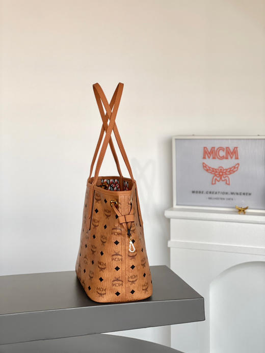 秋冬特惠💰850 原单MCM 原厂皮 小号双面购物袋子母包MWPPDSLR04CO001 经典干邑色 商品图1