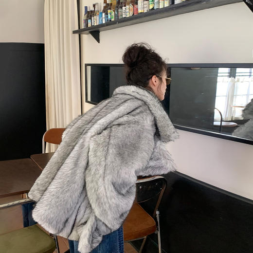 FTT FlyTheTruth『雪国千金』 大翻领皮草外套女仿银狐绒毛毛大衣 商品图3