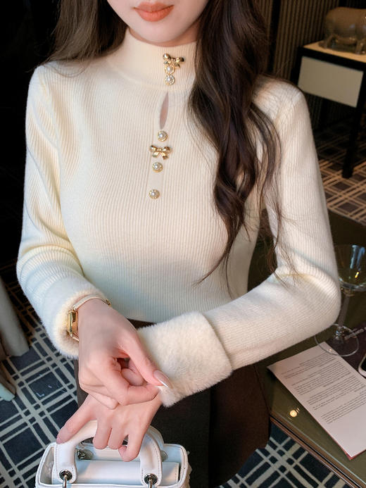 张心子【绒绒打底】半高领镂空加绒一体毛打底上衣 U2601017 商品图13