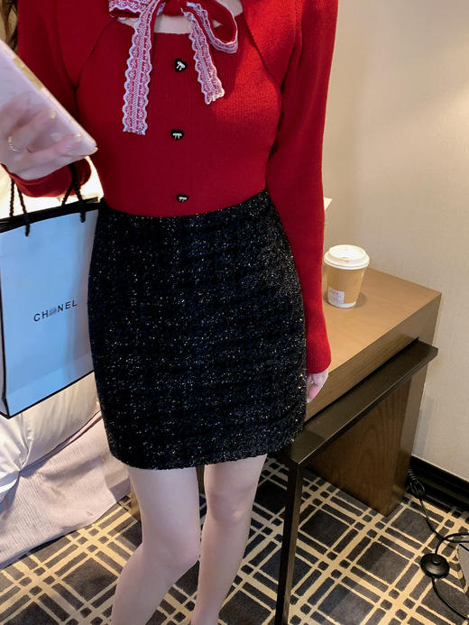 张心子【时髦百搭】节日氛围感格纹呢子半身裙 U2601025 商品图3