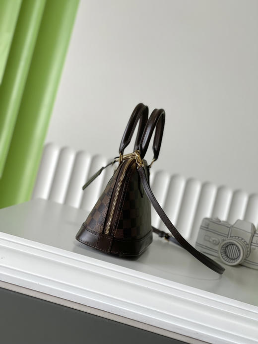 秋冬特惠💰800 原单LV N40606 尺寸：23.5×17.5×11.5cm ALMA BB 啡格贝壳包 变码芯片 商品图1