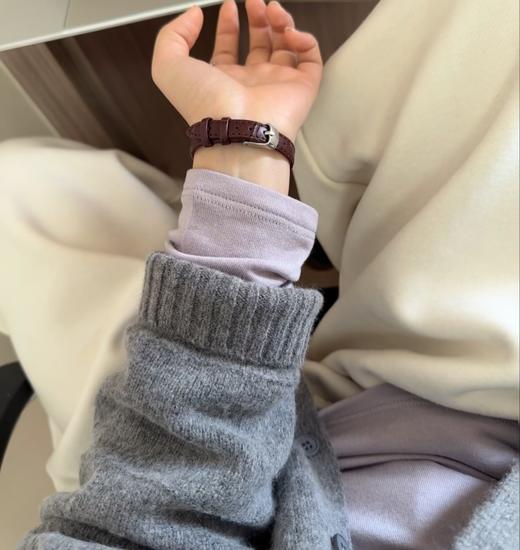 老米优品🎈3-5天。棉花糖般软绵绵~~《天丝+绵羊毛+醋酸中领磨毛长袖打底衫》软糯亲肤，中低领设计，高弹力。T251229A 商品图0