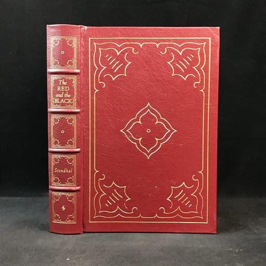 司汤达《红与黑》配多幅精美彩色插图 豪华皮装 商品图0