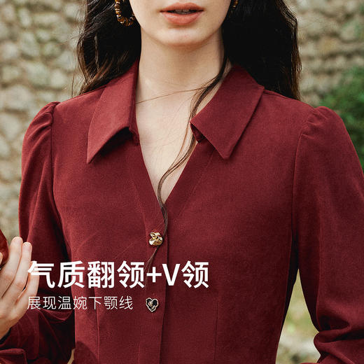 欧芮儿2026春新款赫本风翻领法式设计高级感V领大摆连衣裙女长款 商品图1