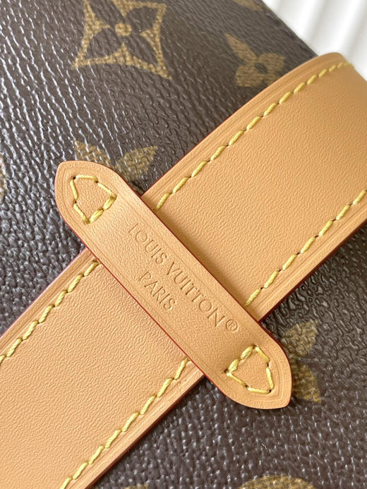 秋冬特惠💰730 原单LV M26191 尺寸：22×14.5×8cm POCHETTE MIA 老花手提包 变码芯片 商品图6