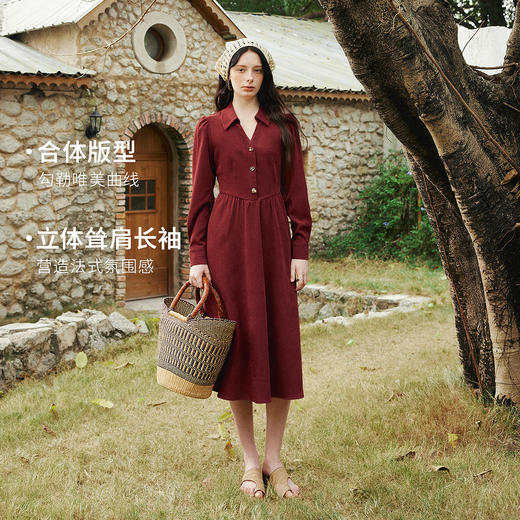 欧芮儿2026春新款赫本风翻领法式设计高级感V领大摆连衣裙女长款 商品图2